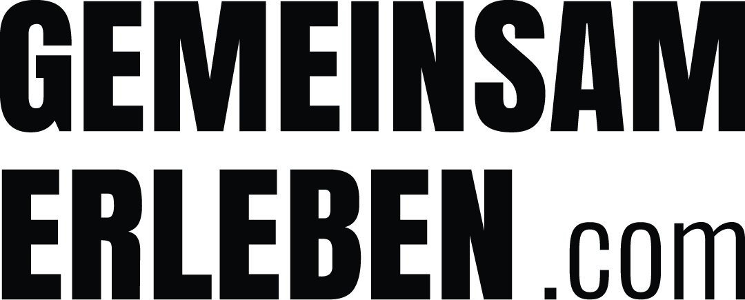 Schwarzer Schriftzug "GemeinsamErleben.com" in Druckbuchstaben