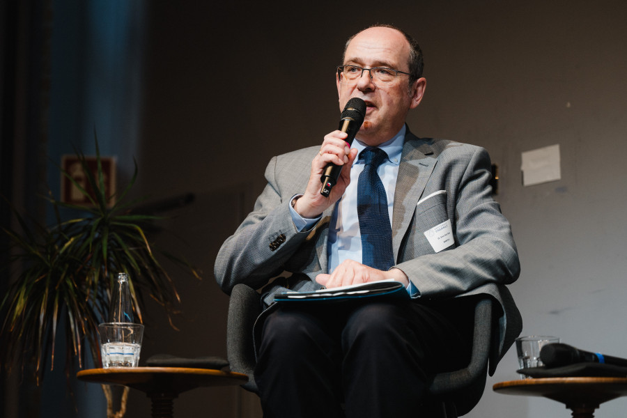 Dr. Sven-Olaf Obst (Unterabteilungsleiter in Abteilung 3 „Demografischer Wandel, Ältere
Menschen, Wohlfahrtspflege“ des Bundesministeriums für Bildung, Familie, Senioren, Frauen und Jugend), Bildnachweis: (c) Nils Hasenau